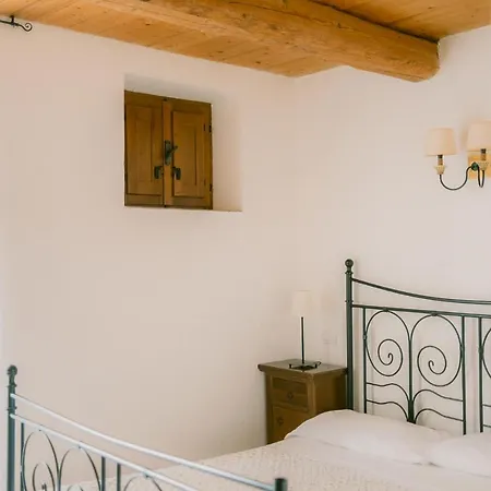 Tenuta Delle Rose * Piane